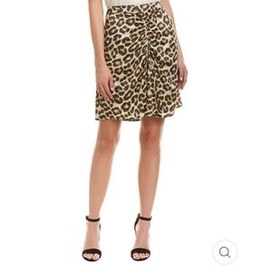 Velvet by Graham and Spencer Kelsey Skirt Size Medium Leopard Print